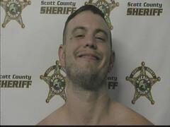 Mugshot of SIZEMORE, DEVON
