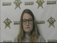 Mugshot of LEE, JOSEE